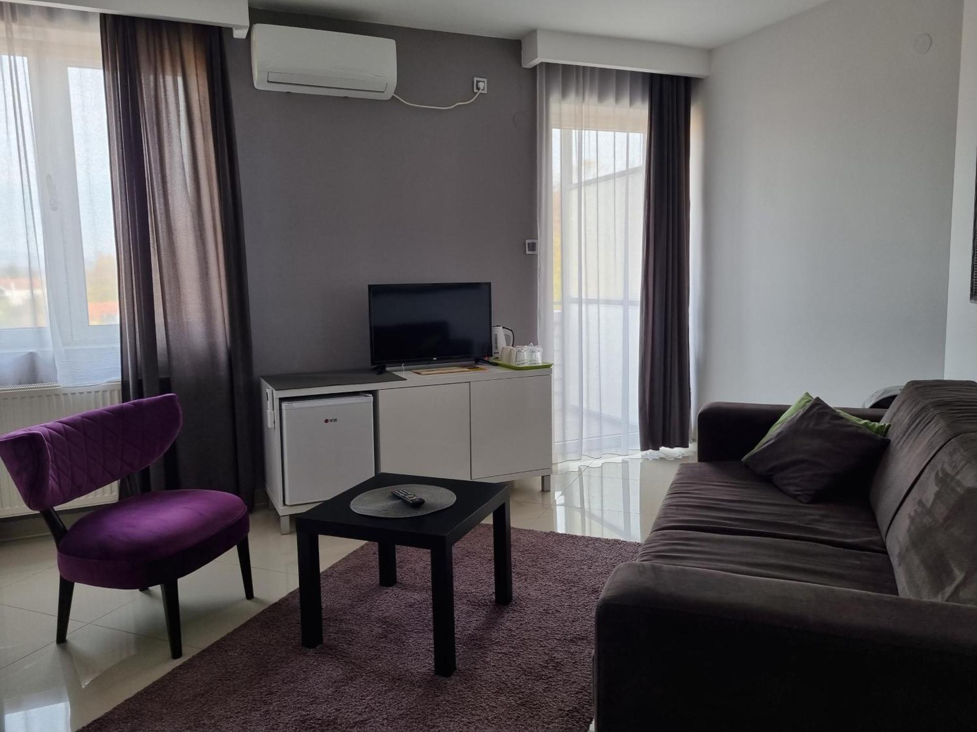 Garni Hotel Nis City View Zimmer foto